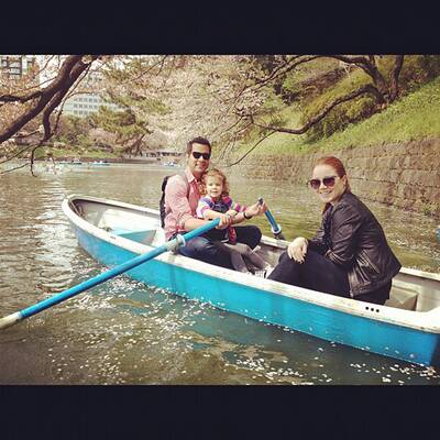 Jessica Alba mit Mann und Kindern in Tokyo