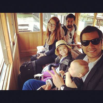 Jessica Alba mit Mann und Kindern in Tokyo