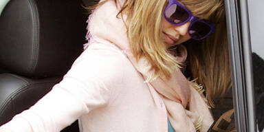 Welcher Star trägt Mascherl überm Po?