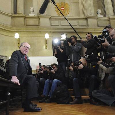  Alfons Mensdorff-Pouilly wird Geldwäsche vorgeworfen.