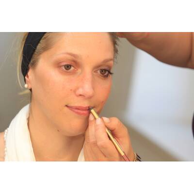 MADONNA-Gewinnerinnen bekommen Make-up-Tipps