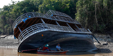 Boot auf Amazonas umgekippt.