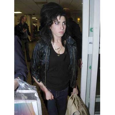 Amy Winehouse kommt in Glasgow an
