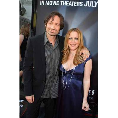 X-Files-Premiere: Babybauch & nackte Tatsachen