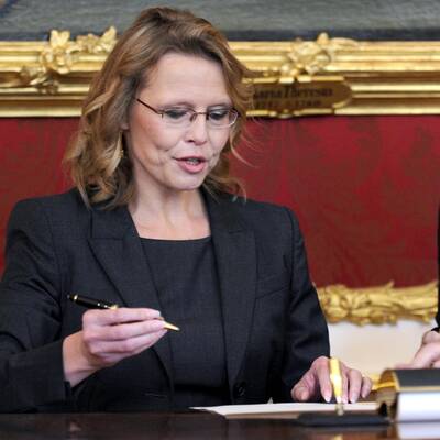 Umfangreiche Umbildung der Regierung