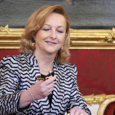 Umfangreiche Umbildung der Regierung