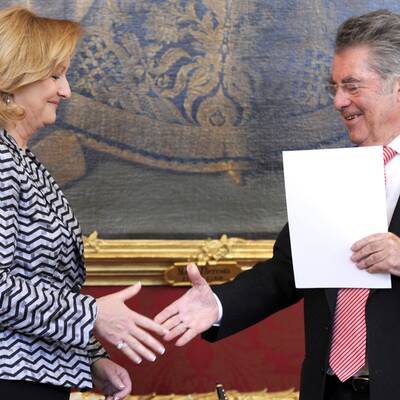 Umfangreiche Umbildung der Regierung