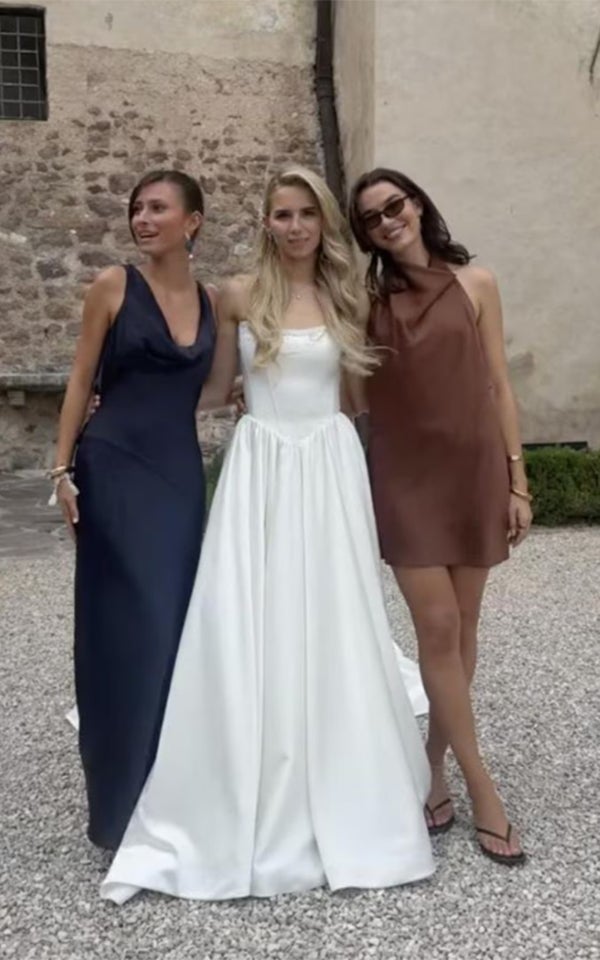 Traumhaft! Anika Neuer begeistert in Edel-Brautkleid