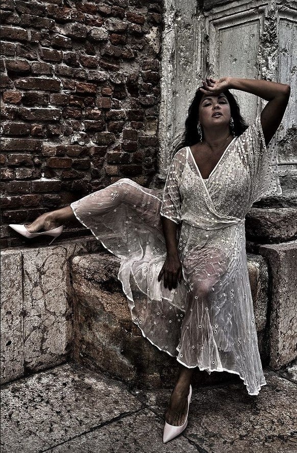 Anna Netrebko zeigt sich in erotischer Pose