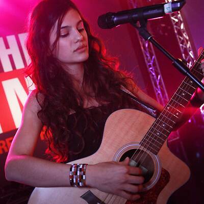 Diese Stars helfen für den guten Zweck