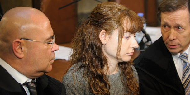 Eis-Lady hat Weinkrämpfe vor Gericht