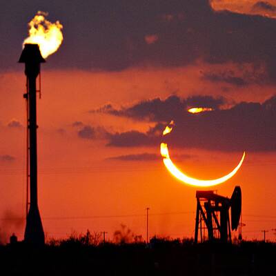 Spektakuläre Sonnenfinsternis in Asien & USA