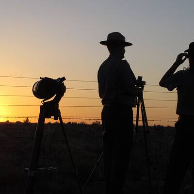Spektakuläre Sonnenfinsternis in Asien & USA