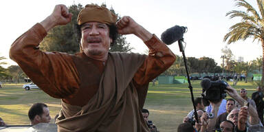 Libyen: Rebellen jagen Gaddafi 