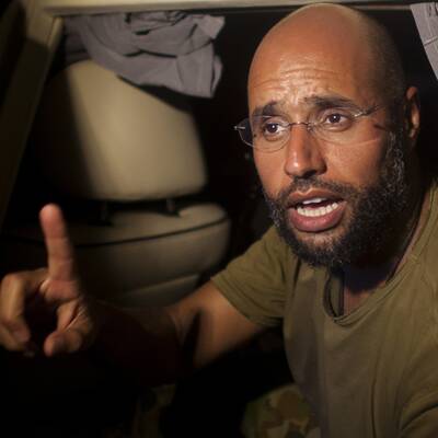 Der Sohn des Diktators ließ sich von Regime-treuen Soldaten feiern