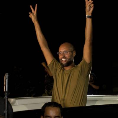 Der Sohn des Diktators ließ sich von Regime-treuen Soldaten feiern