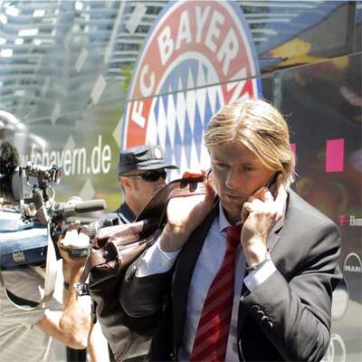 Bayern München trifft in Madrid ein