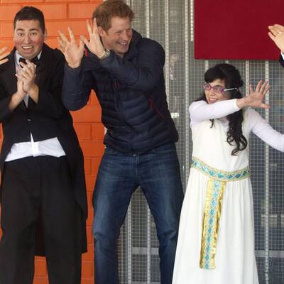 Prinz Harry tanzt in Chile Gangnam Style