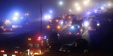Massen-Crash im Nebel: Acht Tote 