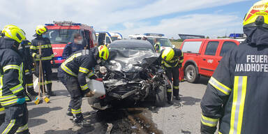 Auto-Lenker stirbt bei Horror-Unfall