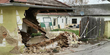 Haus st&uuml;rzt nach Wasserrohrbruch teilweise ein