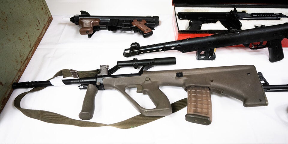 Polizei sprengt Neonazi-Bande in Österreich