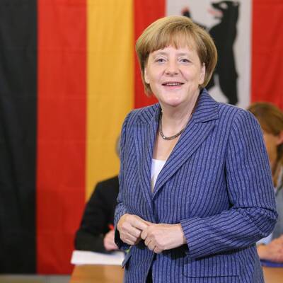 Bundeskanzlerin Angela Merkel gibt ihre Stimme ab