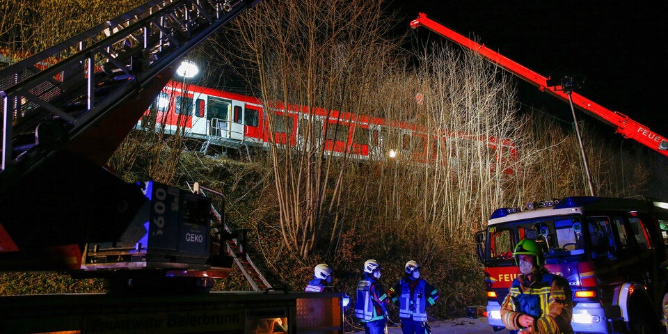 Ein Toter und Verletzte bei S-Bahn-Crash in München