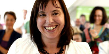 Gr&uuml;ne Landeschefin mithilfe von Asylwerbern abges&auml;gt