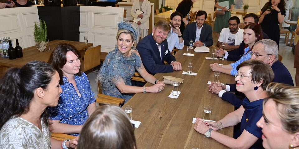 Máxima kocht für Ukraine-Flüchtlinge in Wien