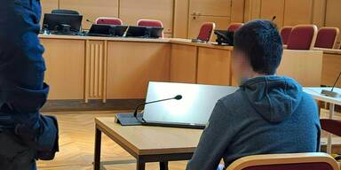 Tennager messer Prozess linz