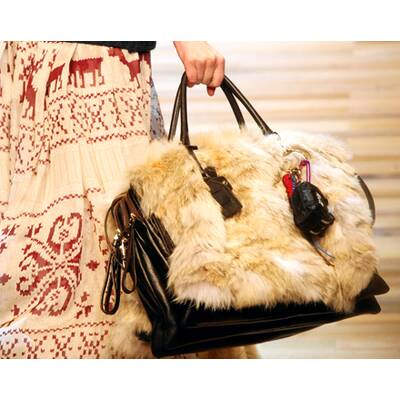 CHANEL: Alles Kunstpelz