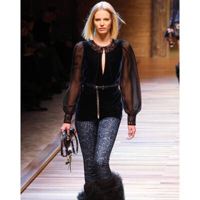 CHANEL: Alles Kunstpelz