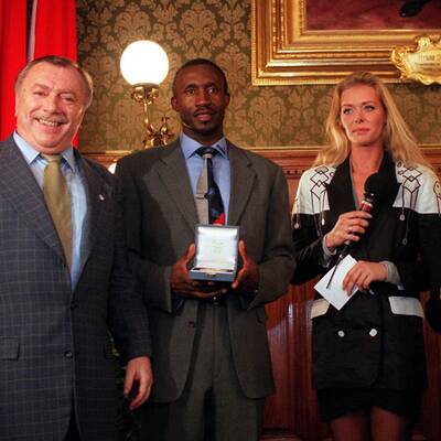 Ehemalige Schönheitskönigin im Parlament