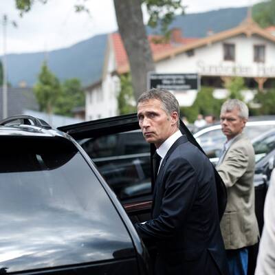Stoltenberg besucht die Opfer