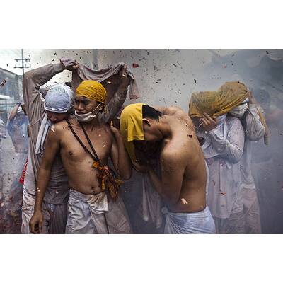 Horror-Szenen von Vegetarier-Fest auf Insel Phuket
