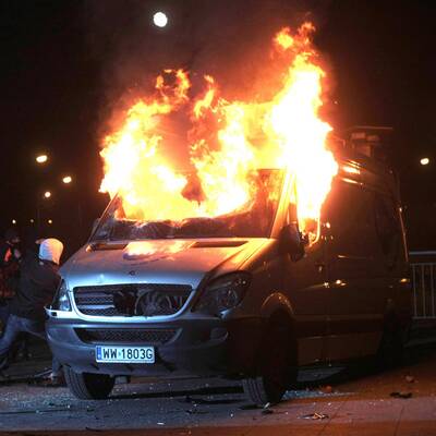 Schwere Krawalle in Warschau