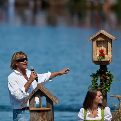 Tausende wanderten mit Hansi auf den Hahnenkamm