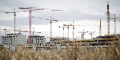 3 Bauarbeiter in Seestadt abgestürzt