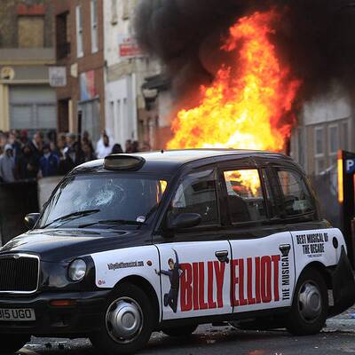 Flammen über London