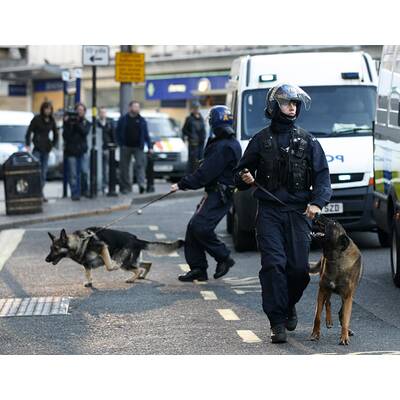 Krawalle in ganz England