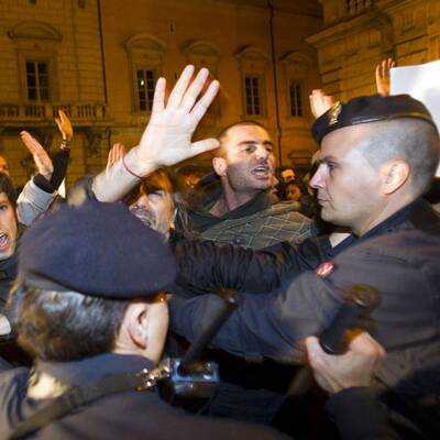 Ciao, Silvio: Berlusconi ist zurückgetreten