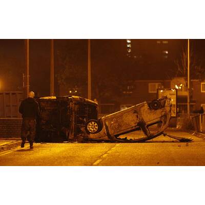 Krawalle in ganz England