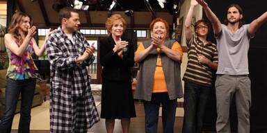 Two and a Half Men: Marin Hinkle, Jon Cryer, Holland Taylor, Conchata Ferrell, Angus T. Jones und Ashton Kutcher