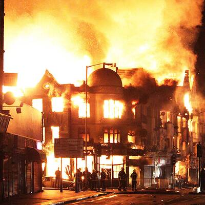 Flammen über London