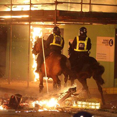 Massive Ausschreitungen in Tottenham