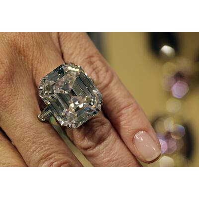 Liz Taylors Schmuck wird versteigert