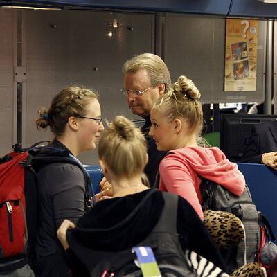 Familie Knox am Leonardo da Vinci-Flughafen in Rom