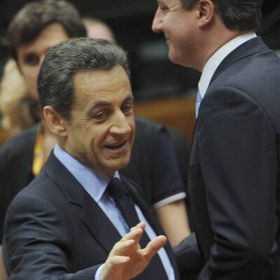 Sarkozy verweigert Cameron den Handschlag