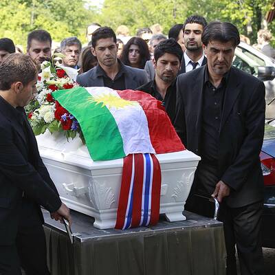 Begräbnis: Bano Abobakar Rashid (18)